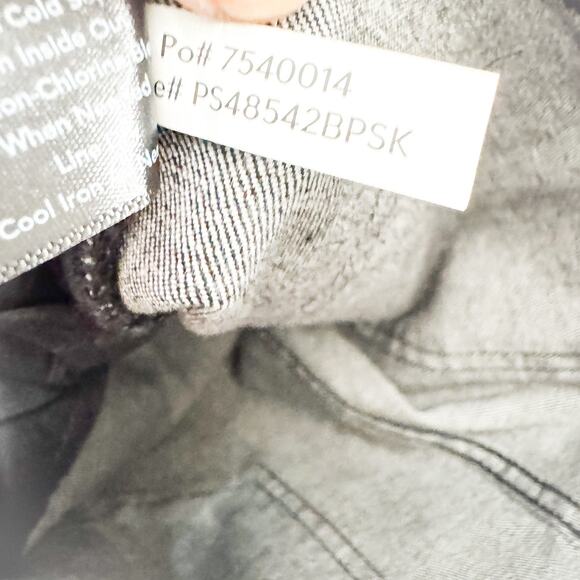 Boston Proper Snowflake Embroidered Embellished Black Skinny Jeans Size 2 - Picture 8 of 9